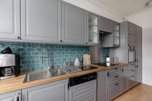 Joivy Glamorous Flat Near City Centre Apartment Единбург Екстериор снимка