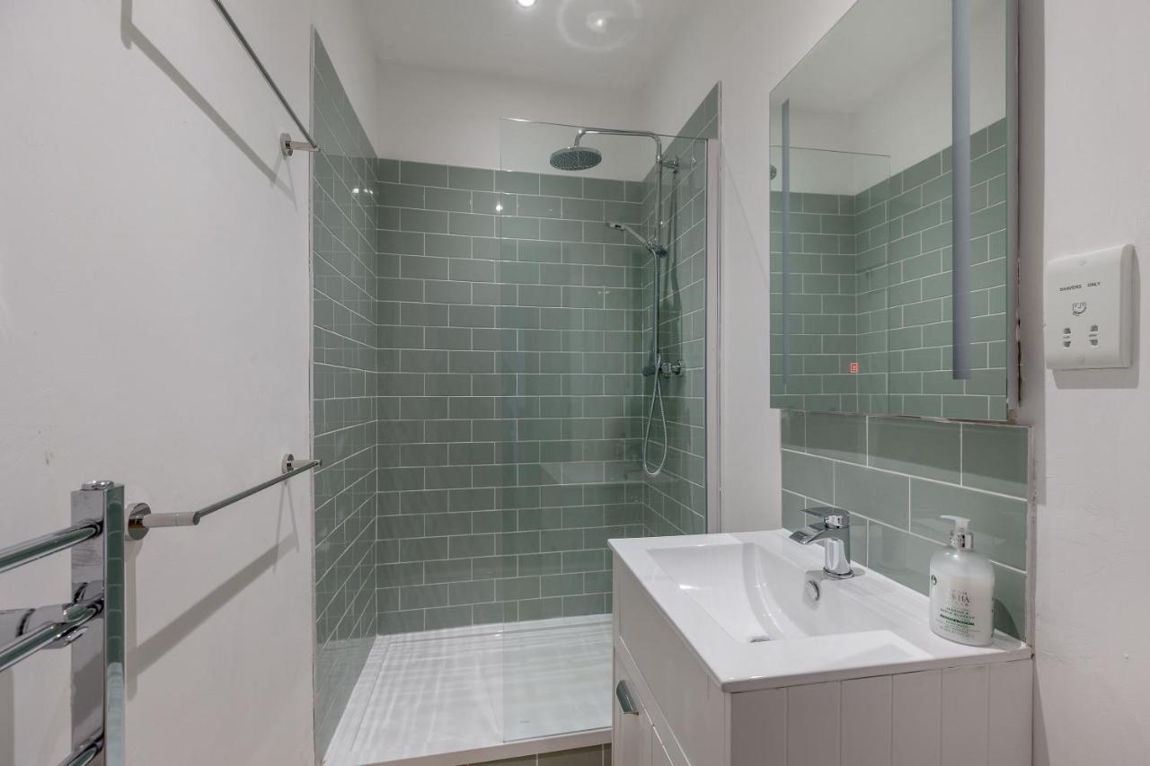 Joivy Glamorous Flat Near City Centre Apartment Единбург Екстериор снимка